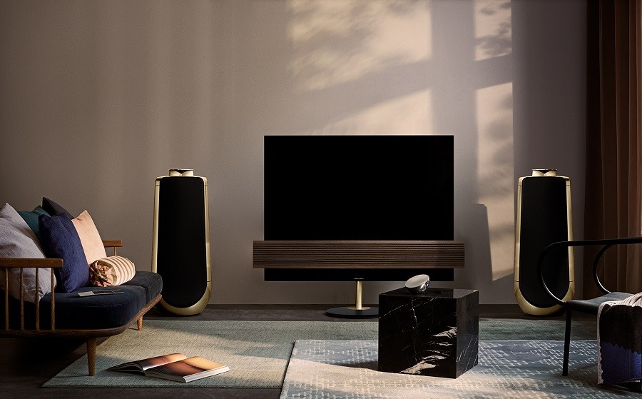 bang-olufsens-beolab-speakers-perfect-condominiums_422a913cdbb8c16b85f6c8d3825f720a